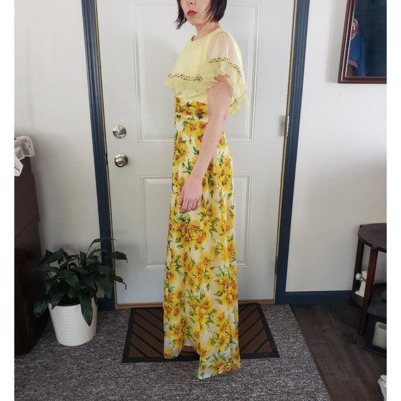 60s‎ Yellow Floral Gown - Picture 3 of 6